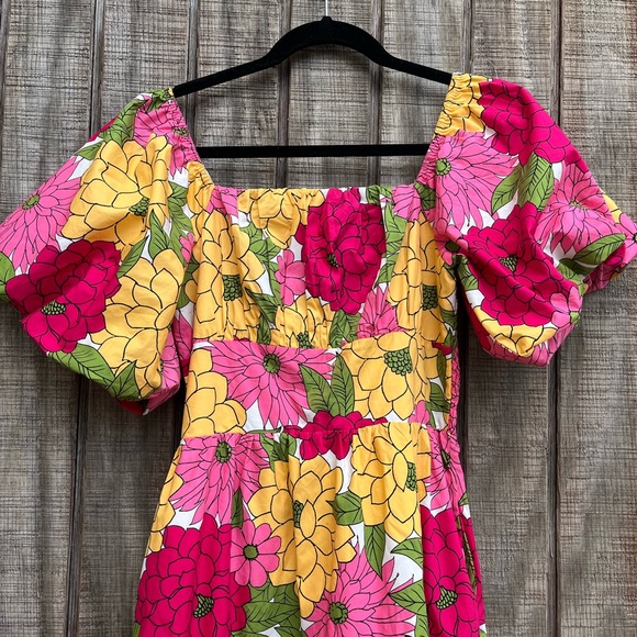 Listicle flower print puffed tiered midi dress - Picture 8 of 16